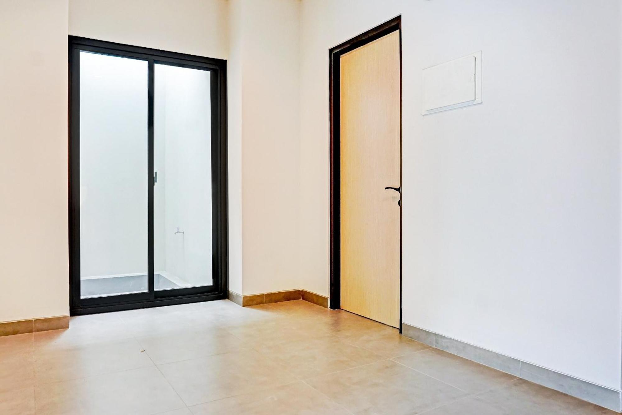 Super Oyo Capital O 90635 Tango Juliet Residence 자카르타 외부 사진