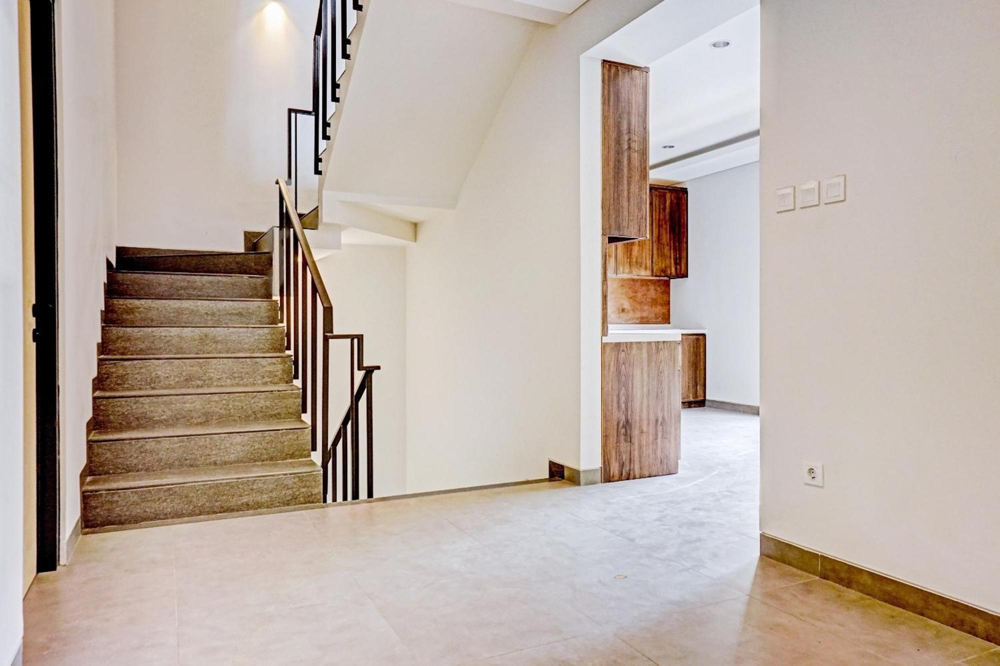 Super Oyo Capital O 90635 Tango Juliet Residence 자카르타 외부 사진